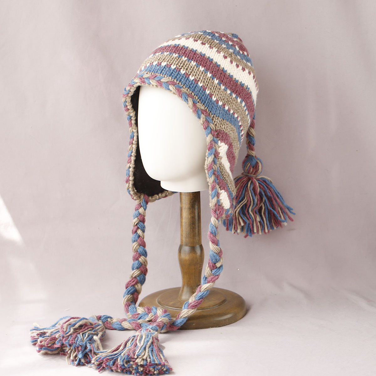 ボンバーブレードヘア ハンドフックハット ファー レディース - Winter Trapper Hat のレビューと価格
